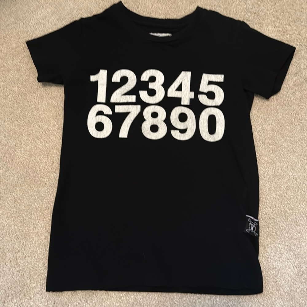 NUNUNU Number T-Shirt